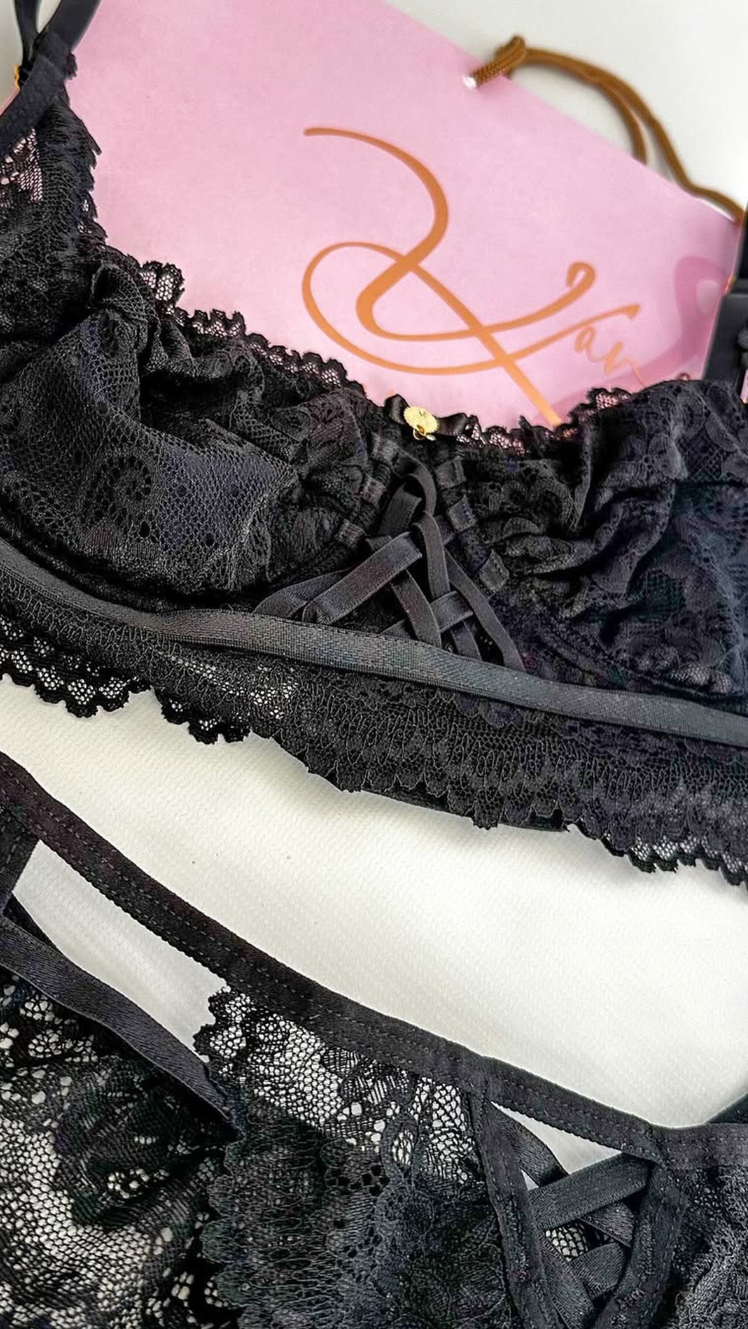 LOJA DE LINGERIE - Vanessa Lombardi - Image 3